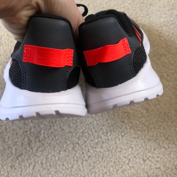 NWT Adidas Kids Shoes Sneakers - Picture 5 of 6